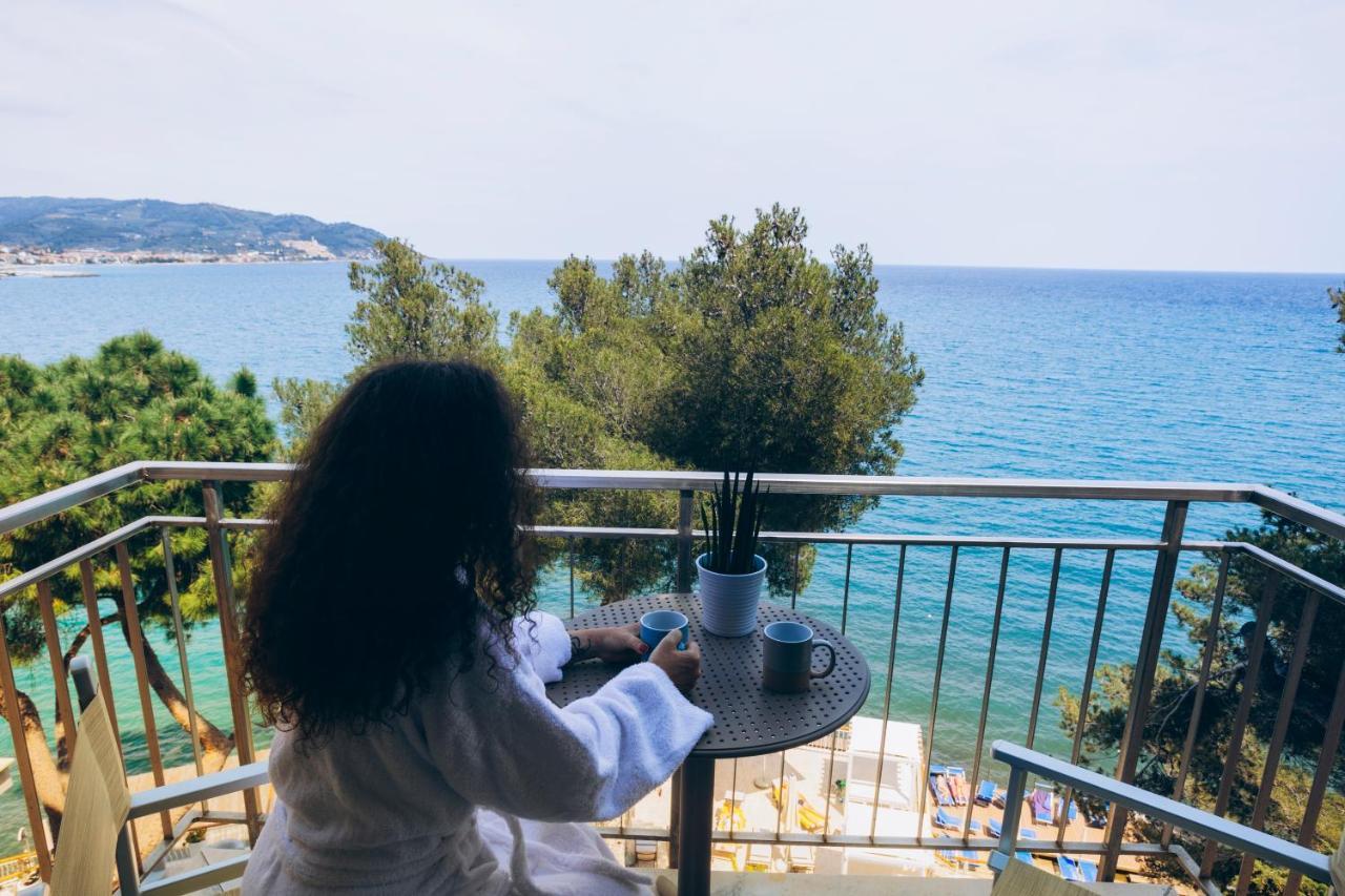 Hotel Arc En Ciel دْيانو مارينا المظهر الخارجي الصورة