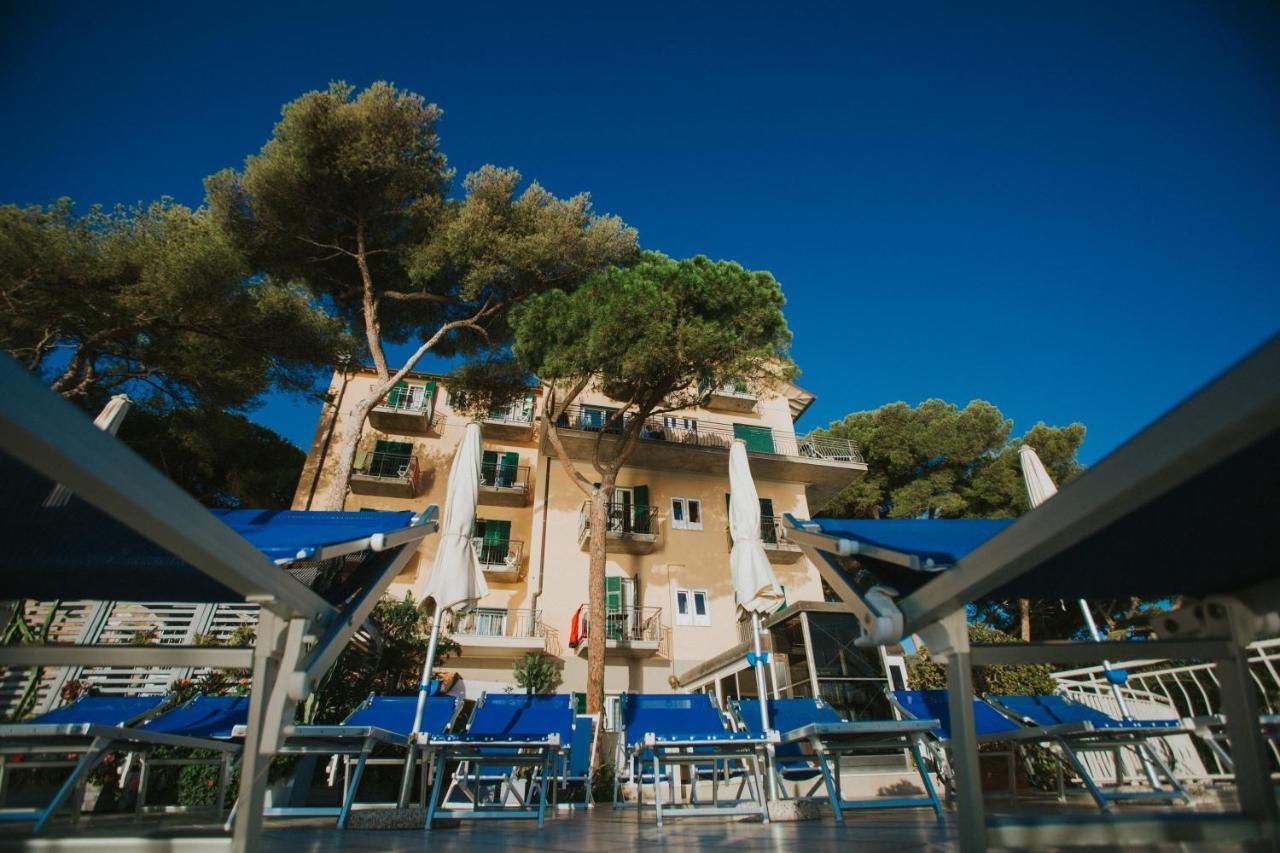 Hotel Arc En Ciel دْيانو مارينا المظهر الخارجي الصورة
